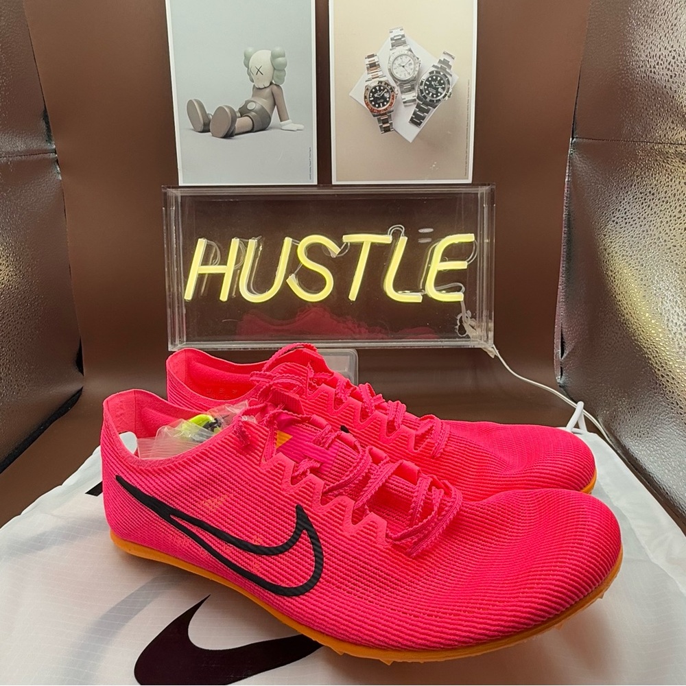 Nike Zoom Mamba V6 Hyper Pink Track Spikes DR2733-600 Sz 10.5
